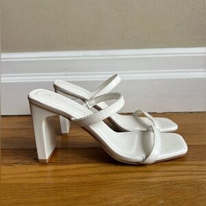 White strappy heels size 6